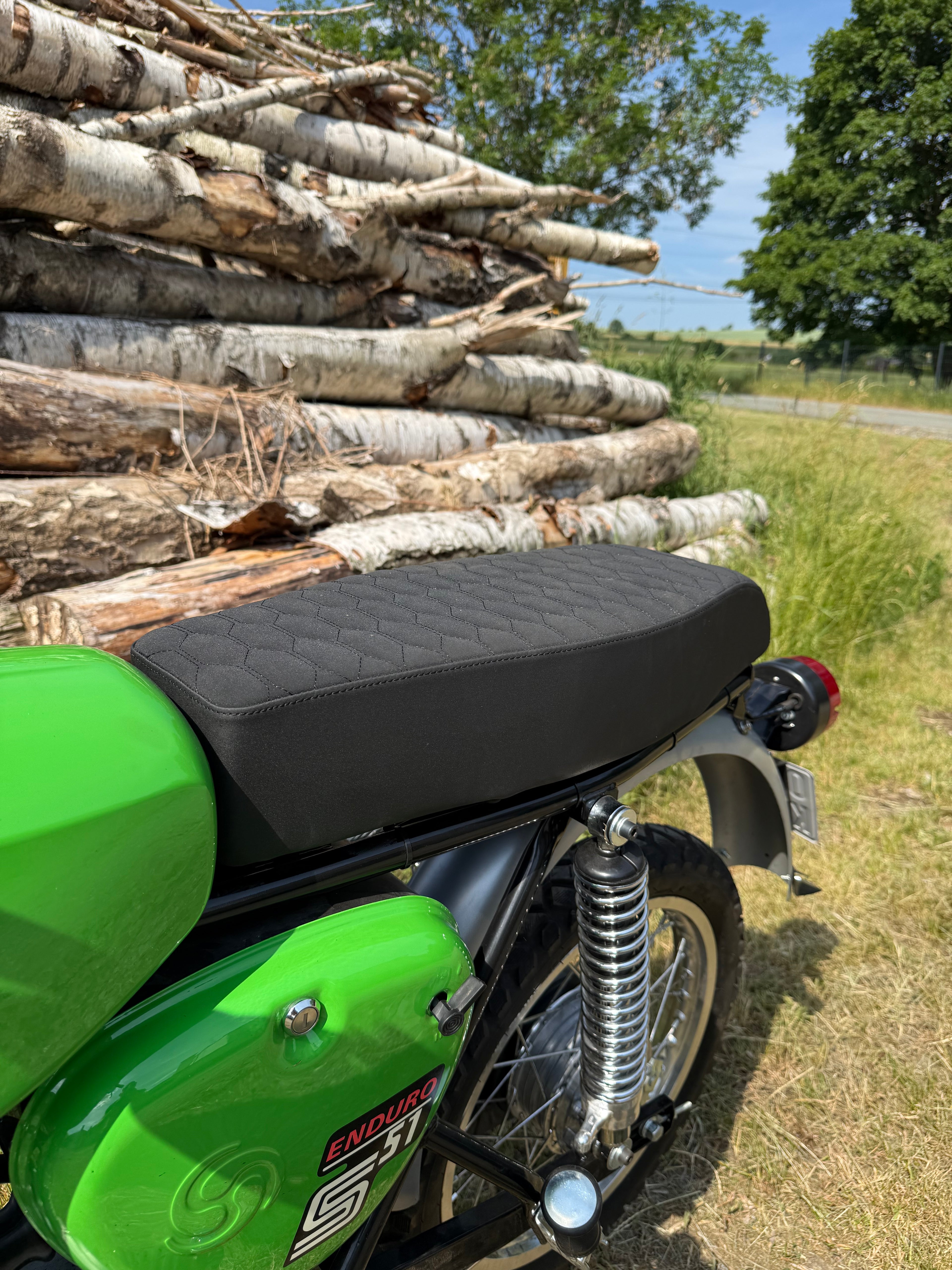 Simson Sitzbank Wabendesign – passend für S50, S51 & S70
